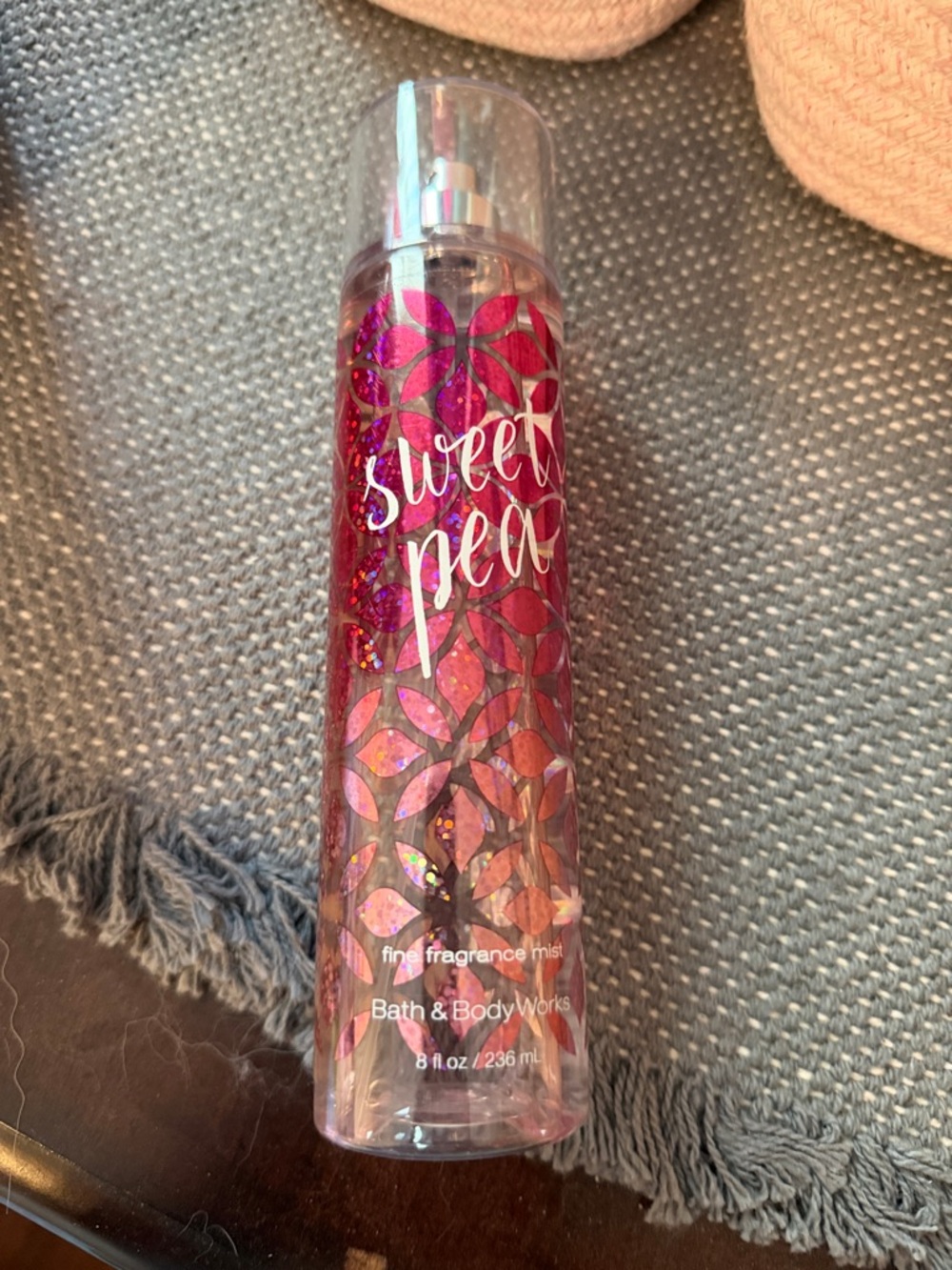 Bath & Body Works Sweet Pea Fragrance Mist - Pink Glitter Design